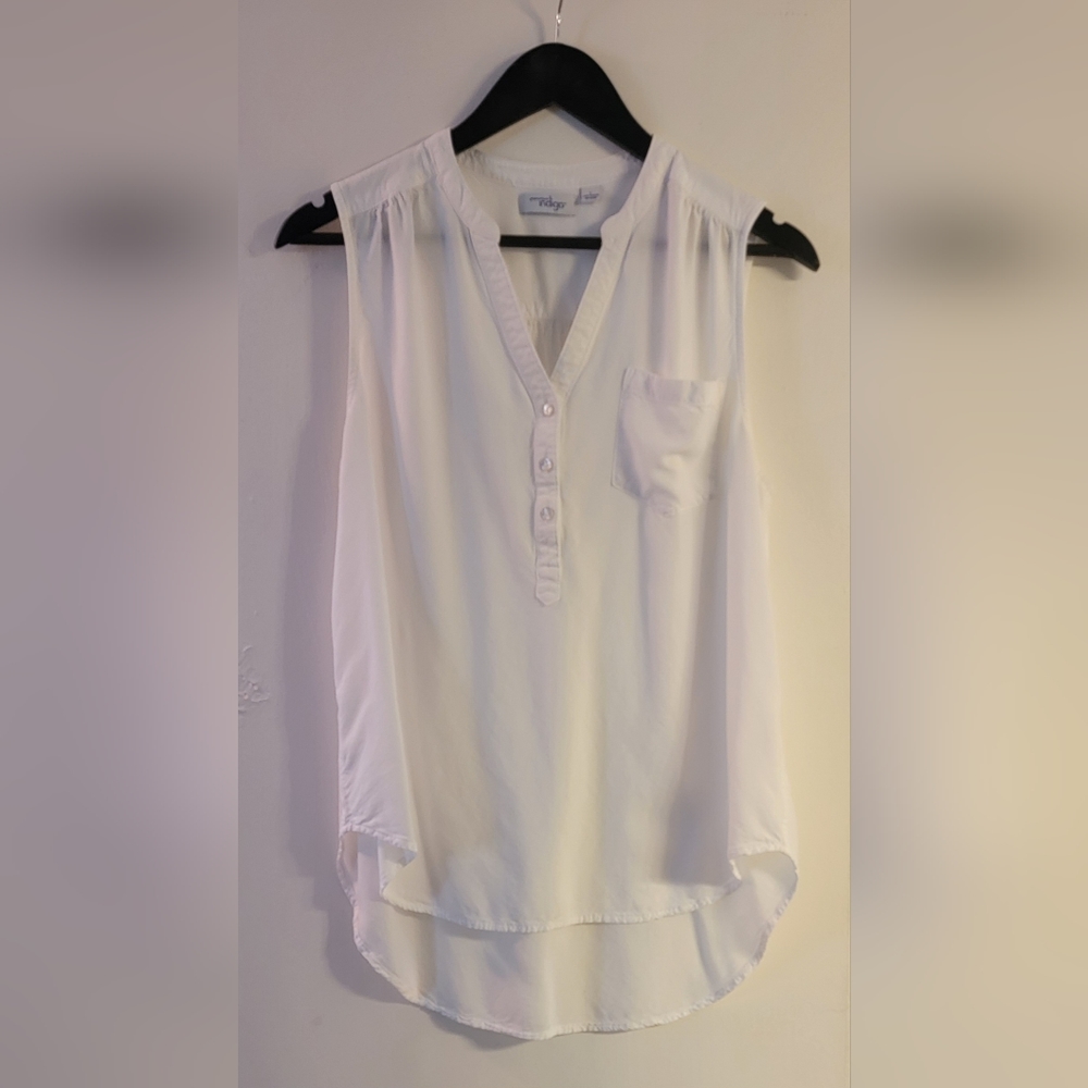 Sleeveless top